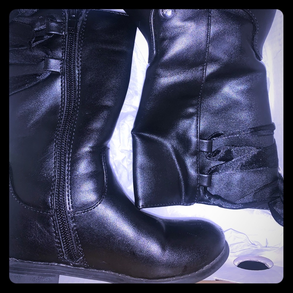 Girls Michael Kors Boots size 9